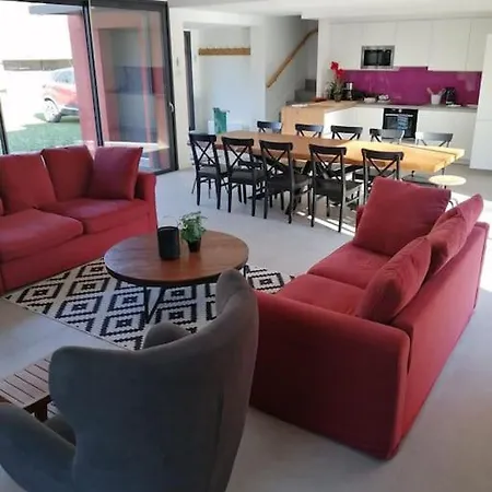 Holiday home Magnifique Dans La Foret De Fontainebleau